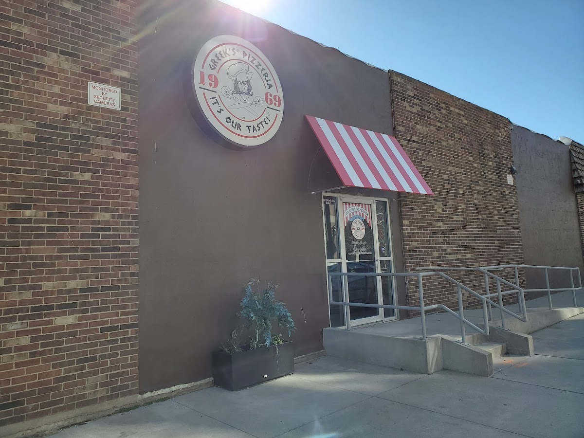 Greek's Pizzeria - Downtown Terre Haute